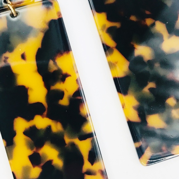 Tortoise Rectangle Acrylic Drop Earrings - Picture 4 of 8